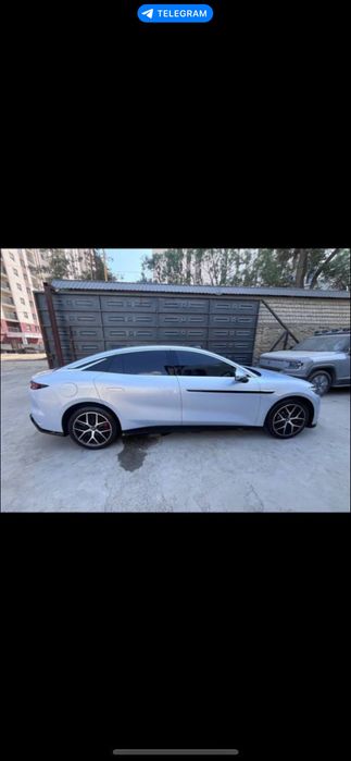 BYD Xan_L  2  ta matorli  nasiya  savdo  20 %  o’zizni nomizga o’tadi