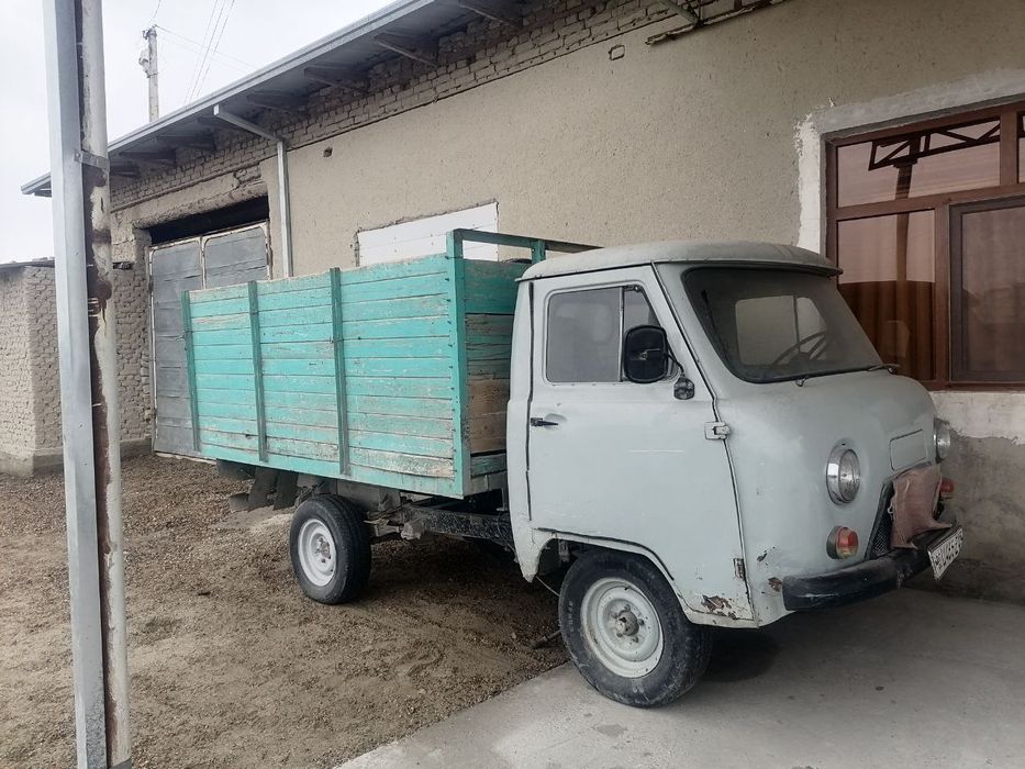 Уваз тезда сотилади 1983й