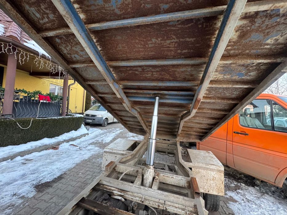 Basculanta Mercedes-Benz Sprinter 412