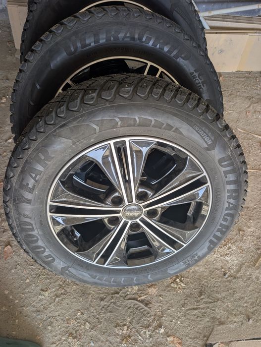 Шины зимние комплект для Creta