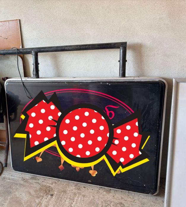 Vand firme luminoase