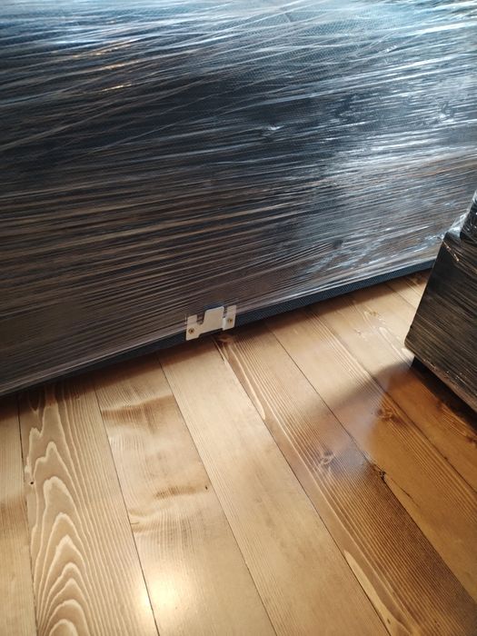 Продавам чисто нов диван – неупотребяван!