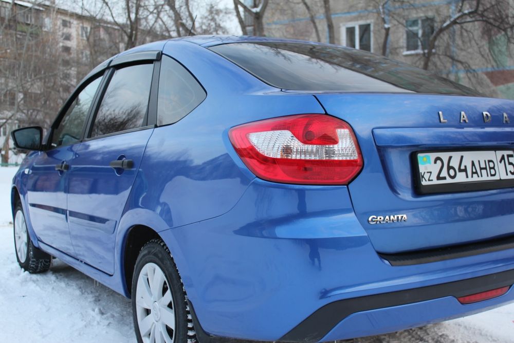 Гранта лифбек 2022