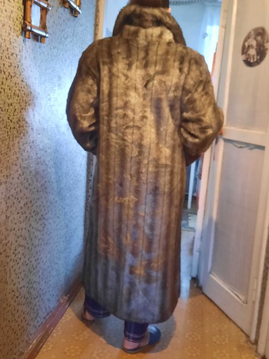 Продам шубу искусственную