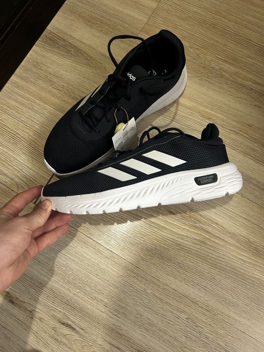 Кроссовки оригинал Адидас 44 размер