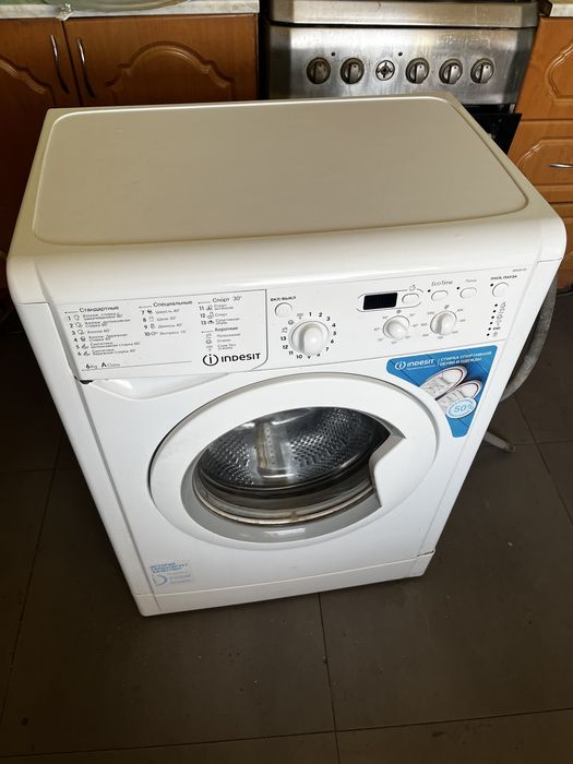 Стиральная машина Indesit б/у