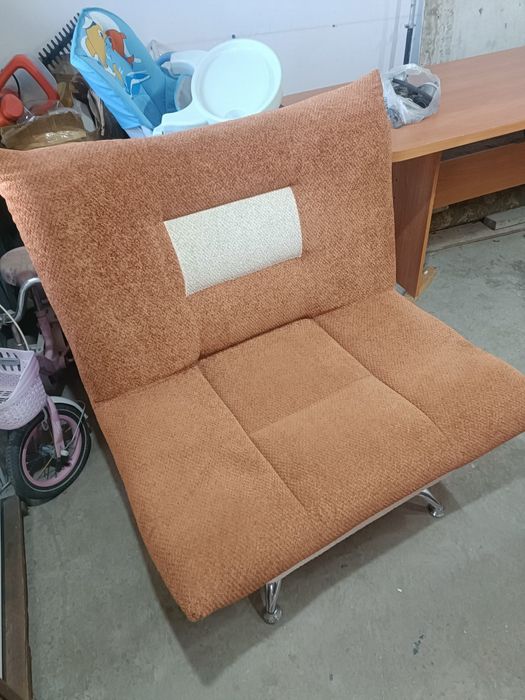 Продам два кресла и кровать