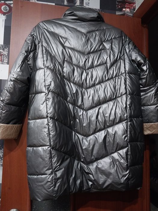 Продам весеннию куртку