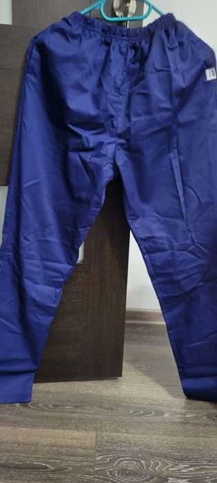 Costum medical albastru