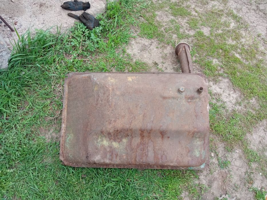Бензобак, бак, продам бак