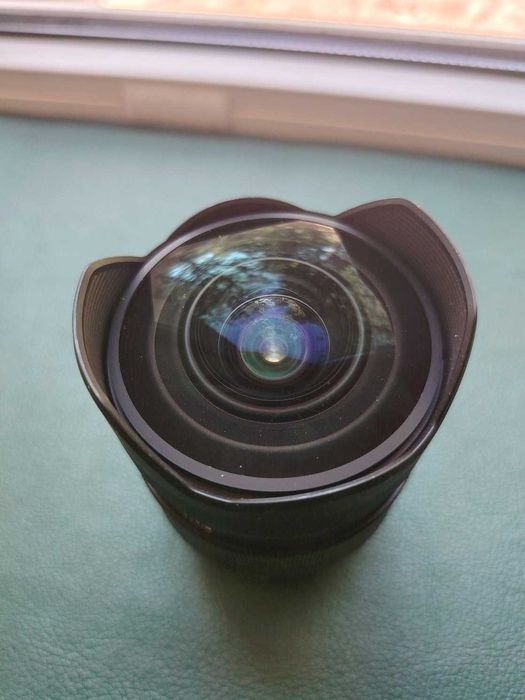 Olympus M.Zuiko Digital ED 8mm f/1.8 Fisheye PRO MFT + cutie
