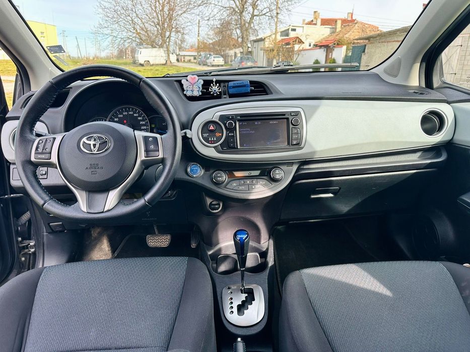 Toyota yarın hybrid