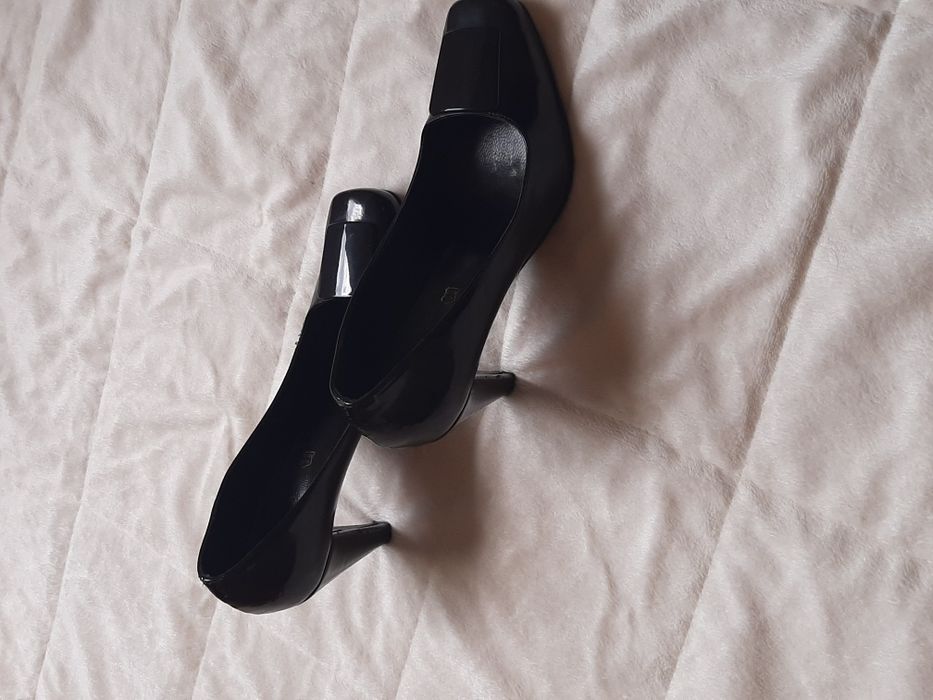 Дамски обувки почти нови