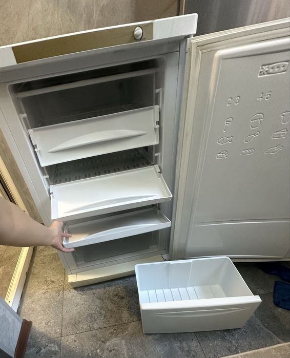 Морозильник Индезит