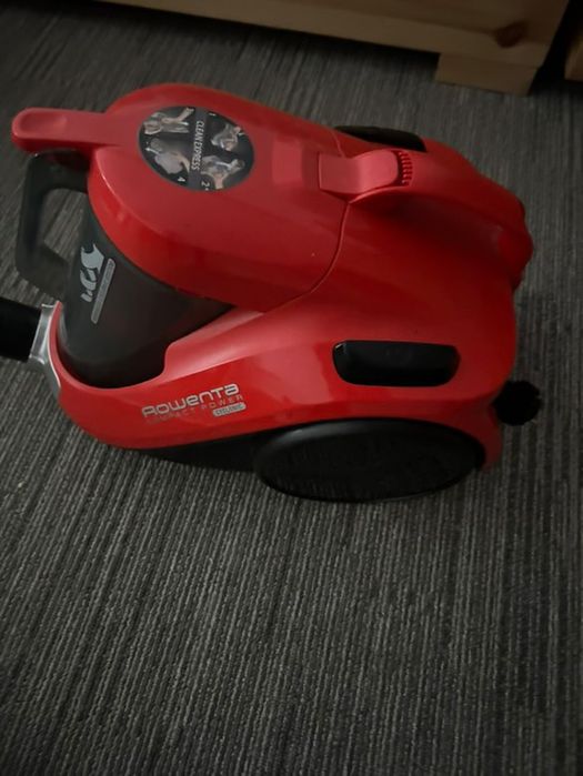 Продавам прахосмукачка