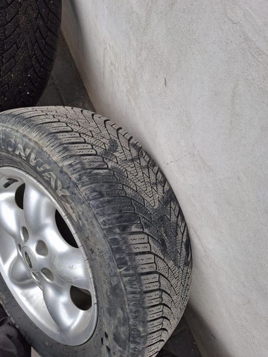 De Vânzare : jante aluminiu Land Rover freelander , cu cauciucuri de iarnă 215/65/R16