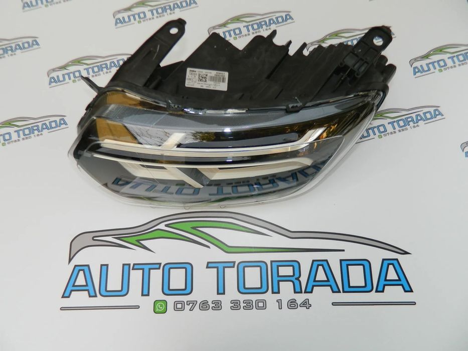 Far stanga Dacia Duster 2 facelift an 2023 2024 cod 260602465R