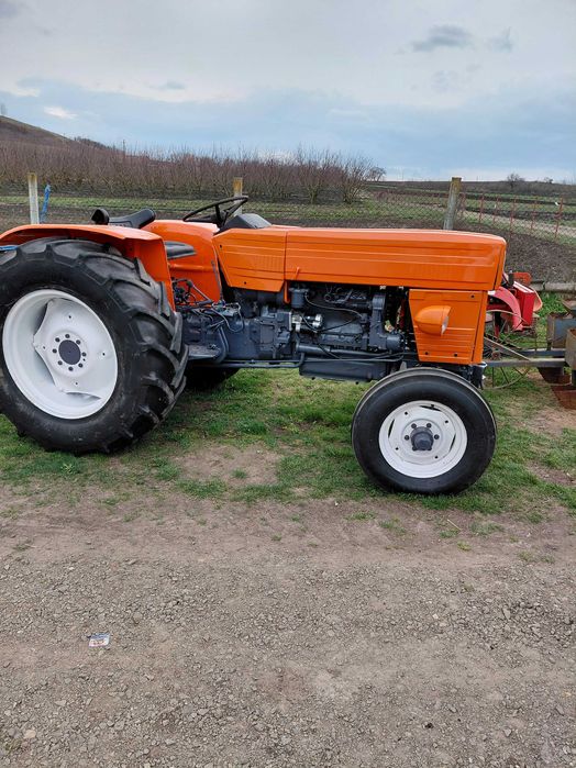 Vand tractor utb 550