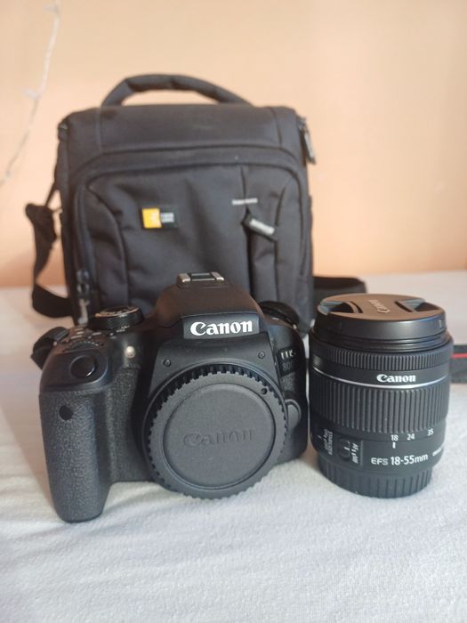 Canon 800D с обектив 18-55
