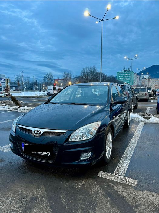 Vând Hyundai i30. 1.6 CRDI