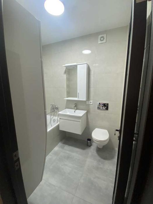 Дава се под наем Двустаен апартамент в София, Център - 65 кв.м за 408 € - Снимка #1