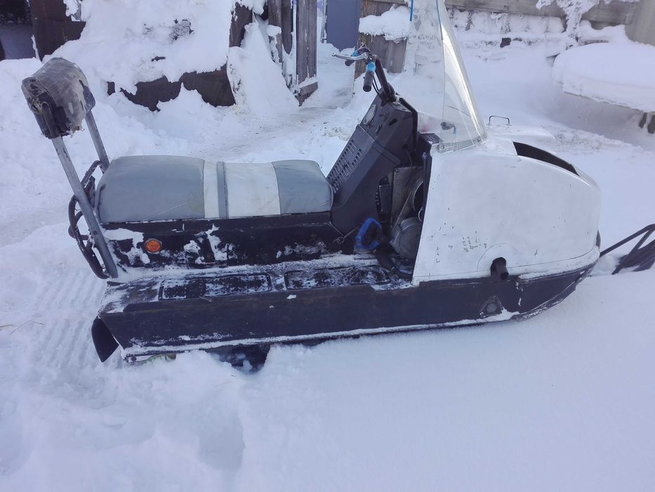 Продам Снегоход буран