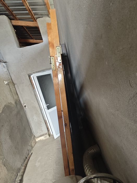 Продается двери хорошие