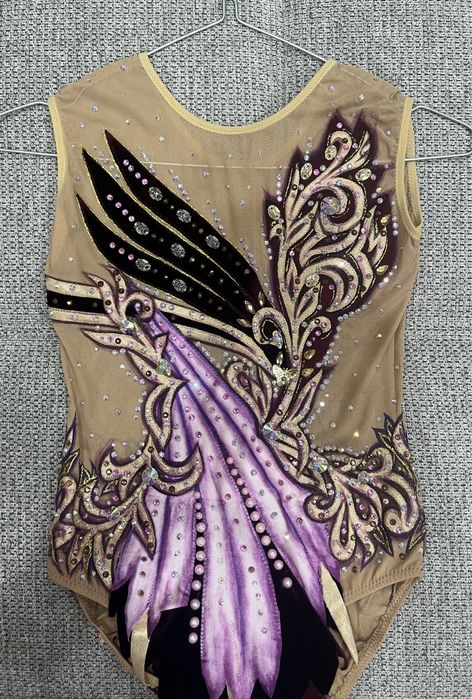 Продам купальники для художественной гимнастики