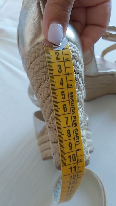 Sandale UGG Reagan metallic gold