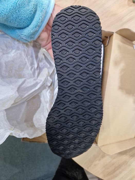 Adidas маратонки