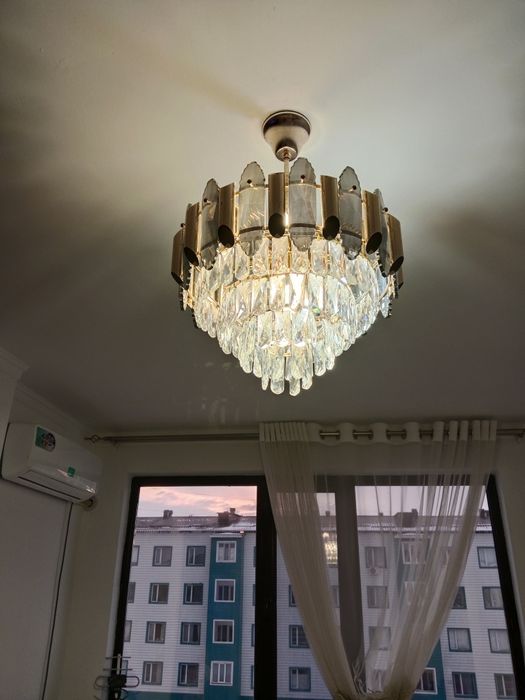 Люстра очень красивый