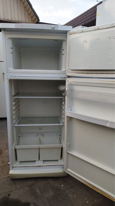 Indesit холодильник