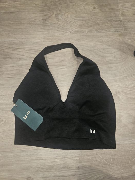 Bustiere Myprotein, noi cu eticheta