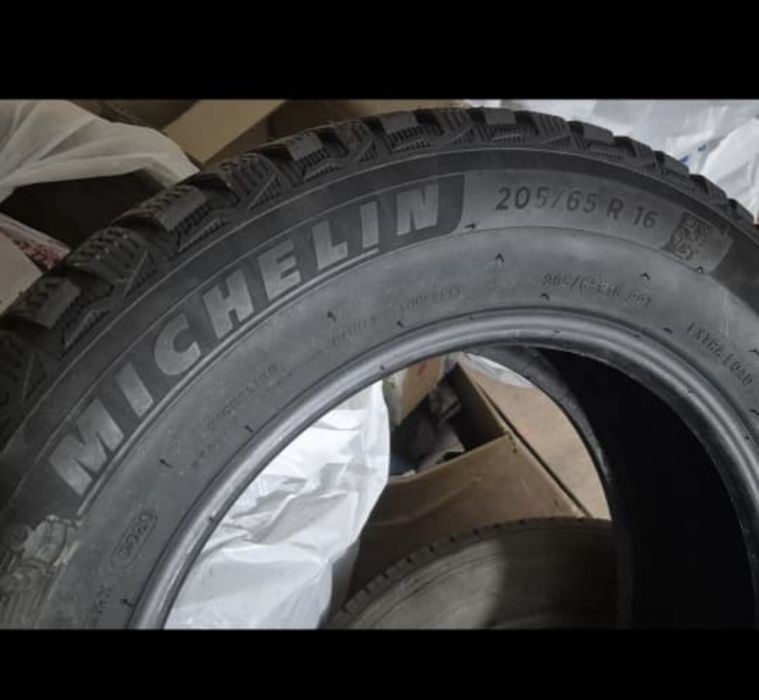 Продам шины 205/65R16