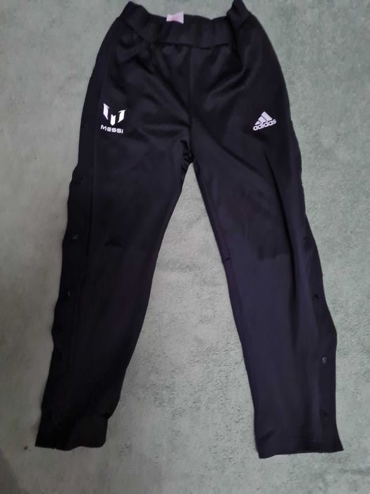 Долничка на адидас