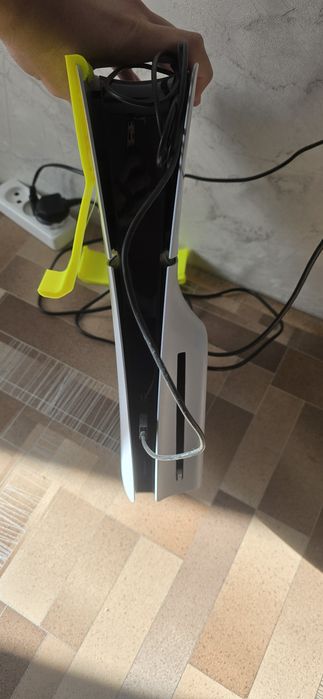 Продается Playstation 5 Slim 1Tb