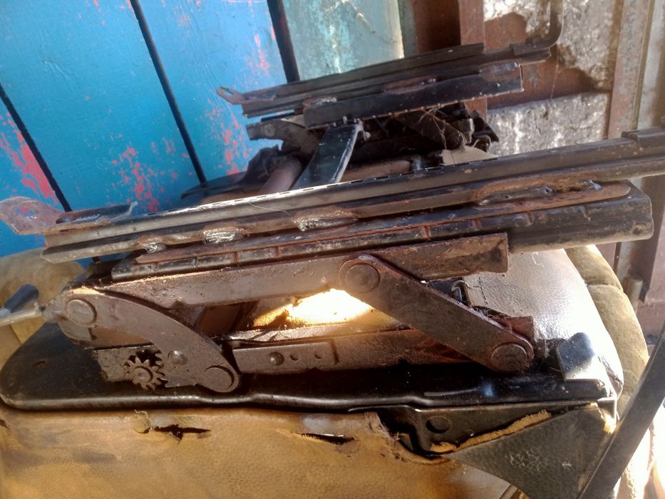 Продам сиденье передние!