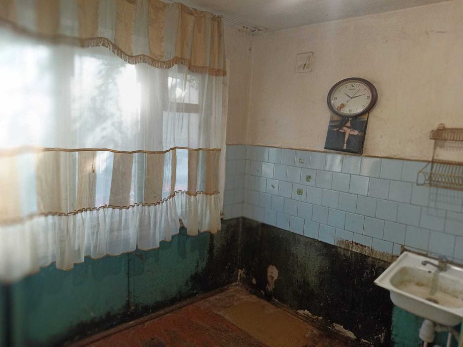 Продам 3-х ком. квартиру  Беркимбаева 180