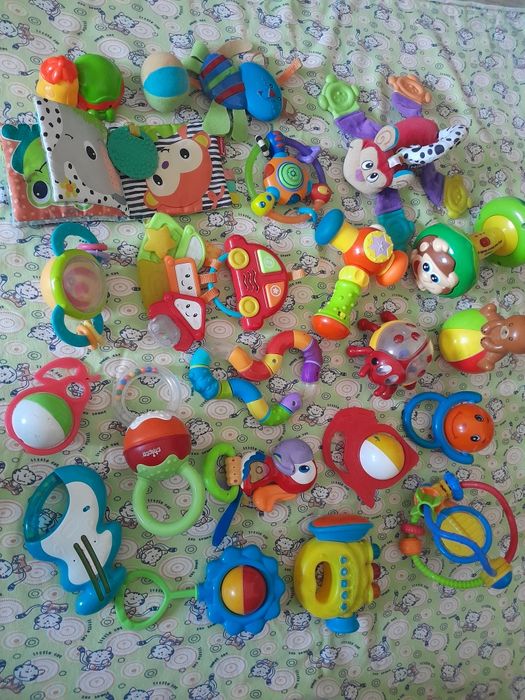 Погремушки игрушки по 500т.