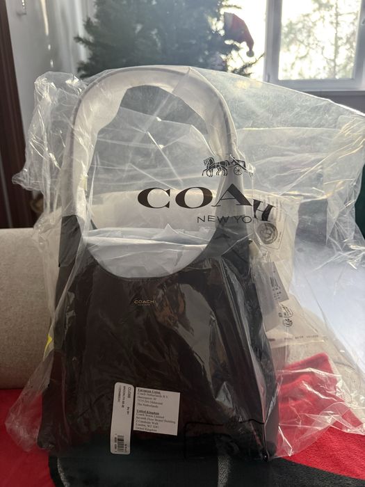 Vand geanta couch noua