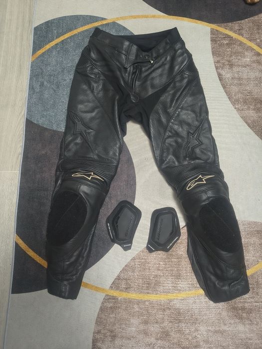 Vând pantaloni moto alpinstar
