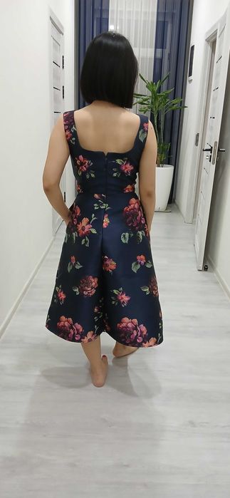 Женские платья в идеальном состоянии