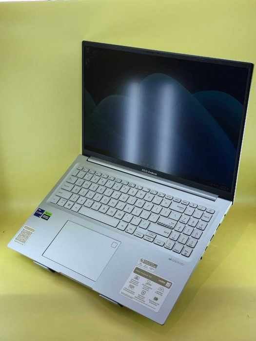 Asus VivoBook 16X  i9 RTX 4050