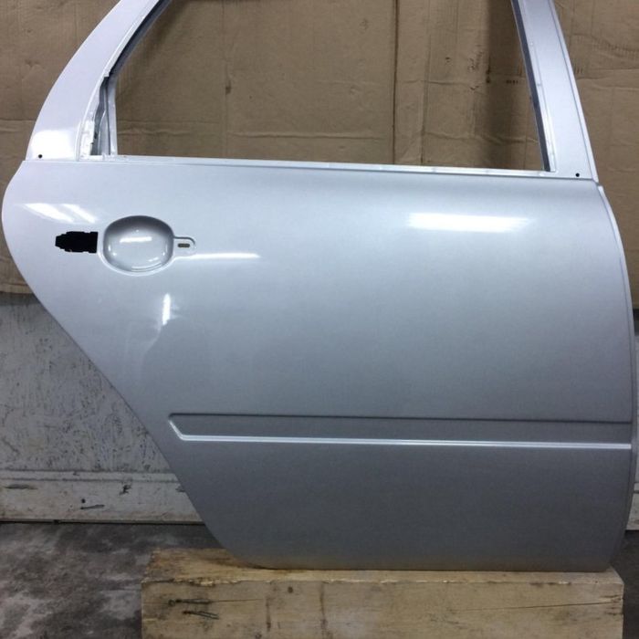 Гранта Запчасти двери