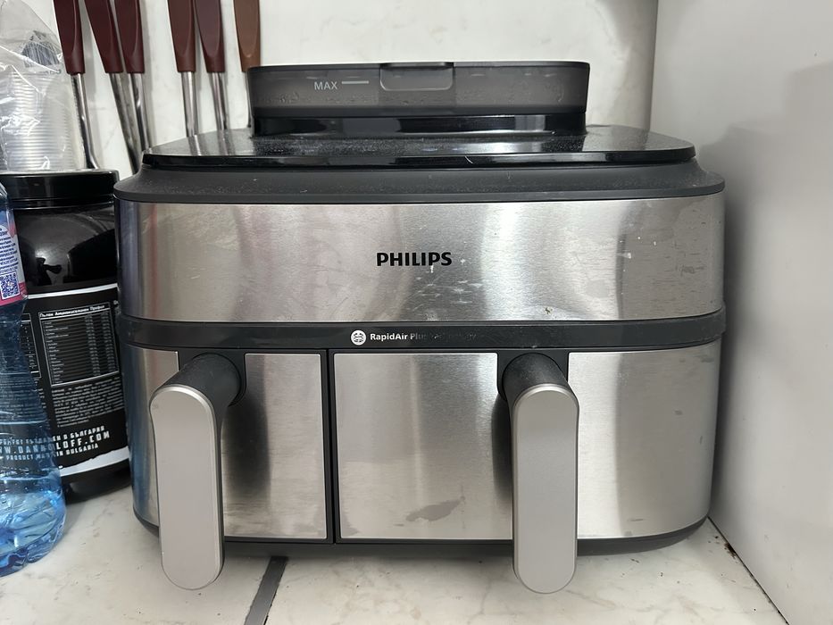 Еър фрайър Philips с две отделения за готвене и за готвене на пара