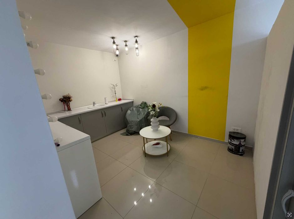 Inchiriez Spatiu Comercial - 28mp - Traian - pretabil salon/frizerie - AMENAJAT