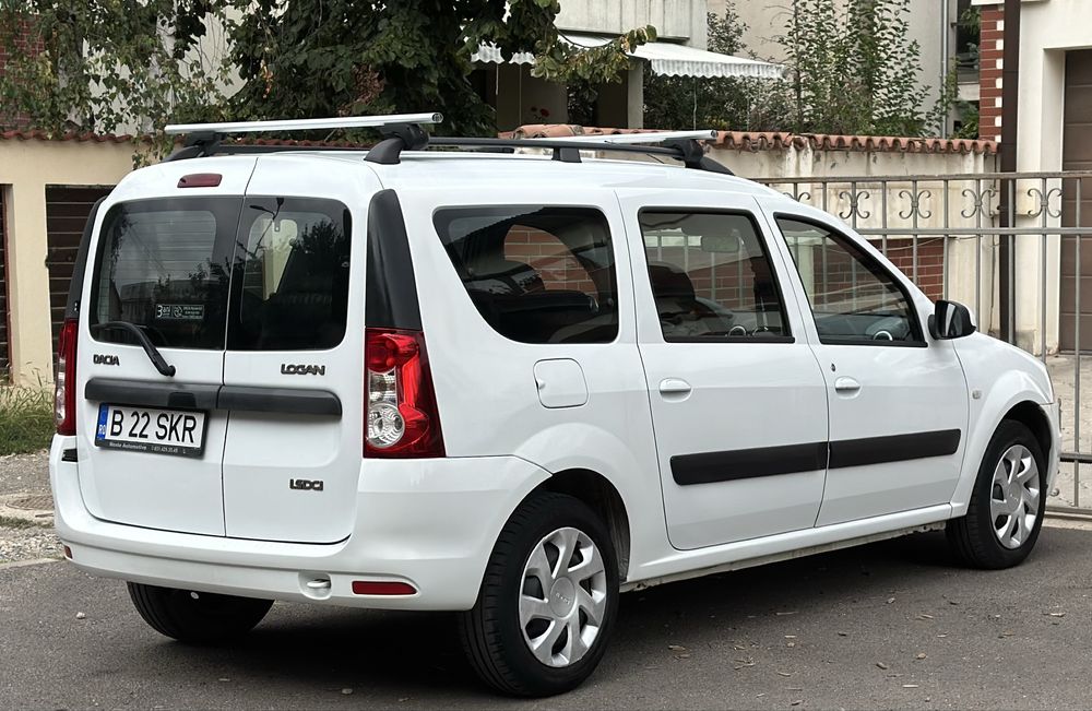 Dacia Logan MCV Black line 7 locuri