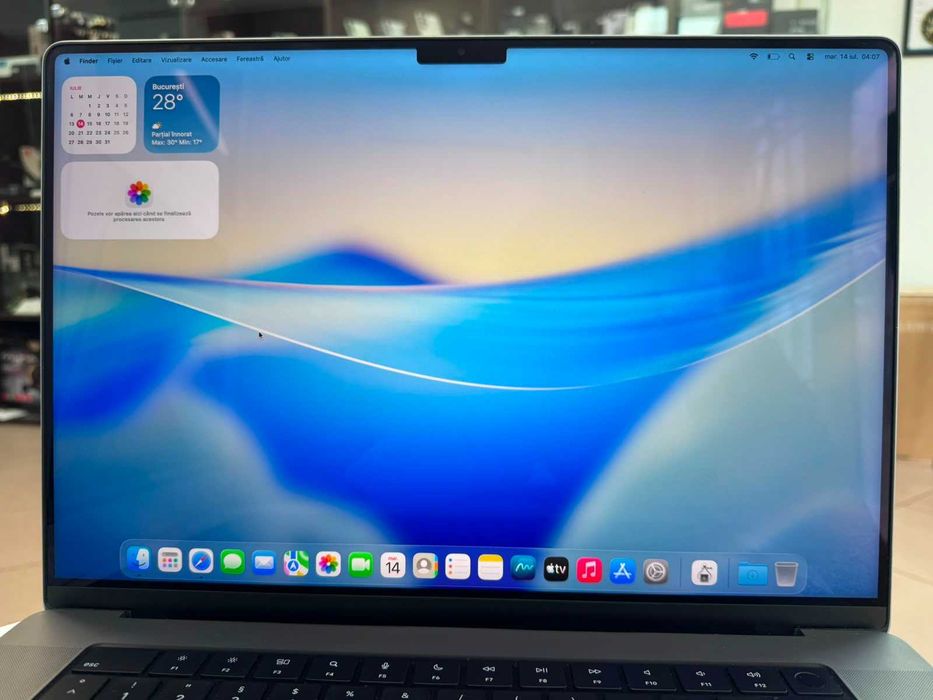 Apple MacBook Pro 16 2021 M1 Pro 16GB RAM 512GB SSD Silver
