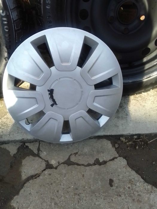 продавам гуми с/без джанти