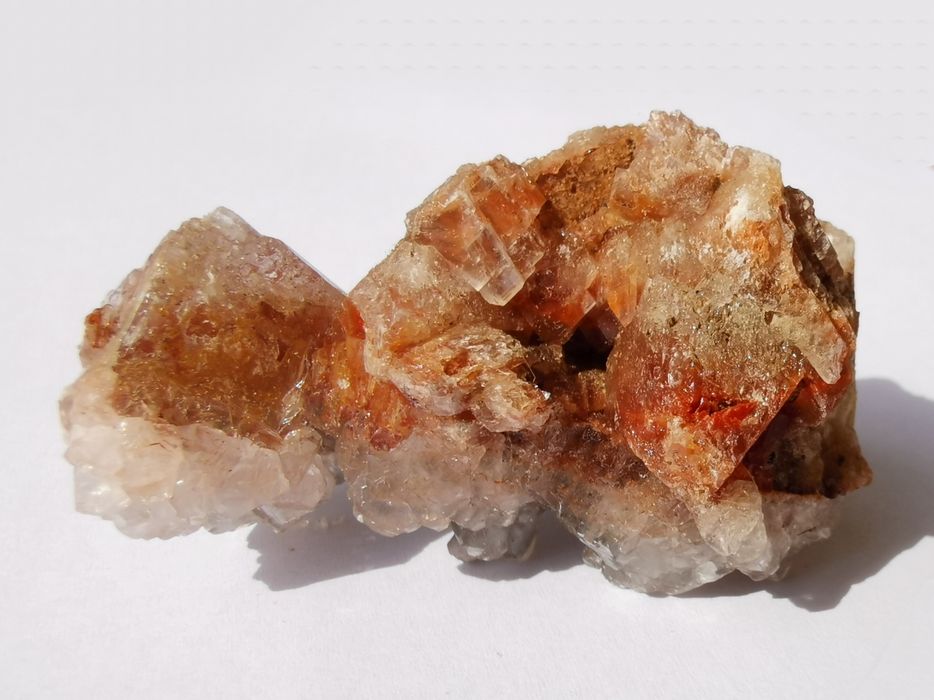 Тюркоаз Калцит Апатит Вкаменено дърво Кварц Борнит Пирит Ахат Кристали